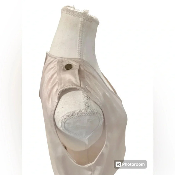 ๐ Ramy Brook MELISSA Smock Waist Satin Jogger Jumpsuit Color BONE, Size Medium - Picture 6 of 10